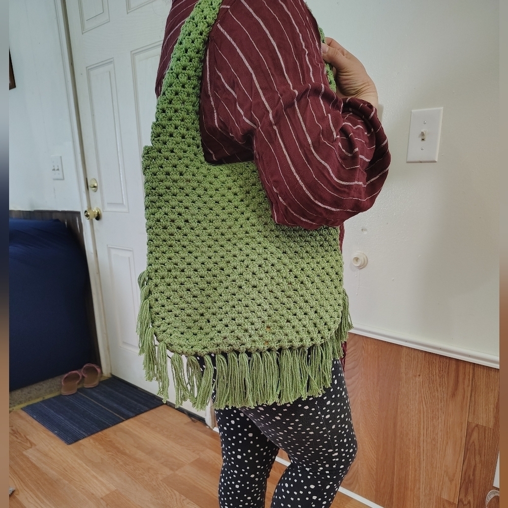 NWOT Handmade Tote Shoulder Bag Boho Chic Crochet Olive Green, Lightweight. - Picture 2 of 16